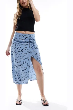Pieces® Gonna midi a fiori con arricciatura sul lato e spacco