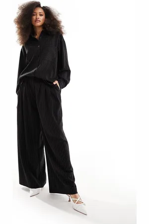 ASOS Pantaloni monocromatici a righe