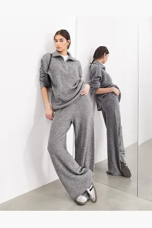 ASOS Pantaloni in maglia a fondo ampio chiaro a coste in coordinato
