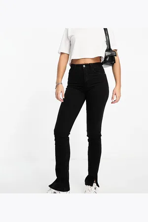 Bershka Tall - Jeans bootcut a zampa neri