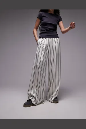 Topshop Pantaloni bianchi gessati in raso a fondo ampio