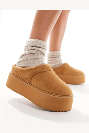 Bershka Stivaletti comodi color cuoio con plateau