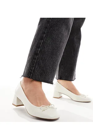 ASOS Steffie - Scarpe con tacco largo medio bianche con fiocco a pianta larga