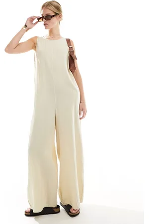 ASOS Tuta jumpsuit girocollo con pantaloni culotte color pietra