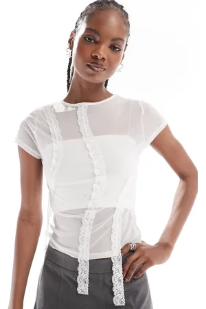 COLLUSION T-shirt ristretta avorio trasparente con finiture in pizzo