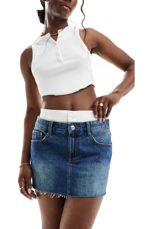Bershka Minigonna in denim medio con fascia in vita stile boxer