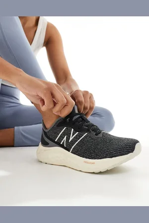 New Balance Arishi - Sneakers da corsa nere