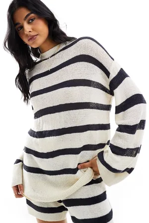 Pretty Lavish Maglione color crema e blu navy a righe in coordinato