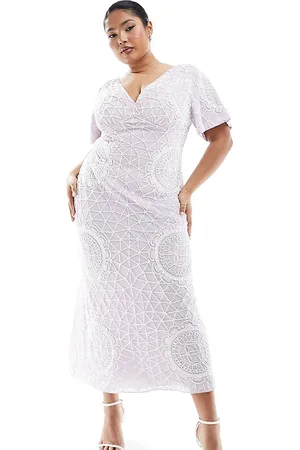 ASOS Esclusiva ASOS DESIGN Curve - Vestito midi decorato lilla con maniche con volant e scollatura profonda