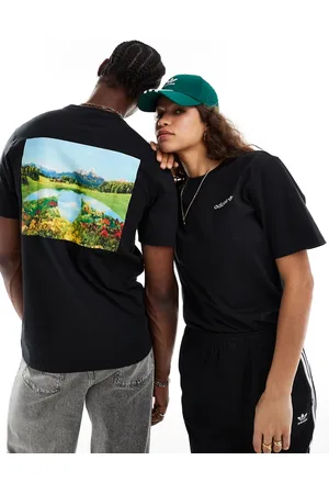 adidas T-shirt unisex nera con stampa di tramonto sul retro