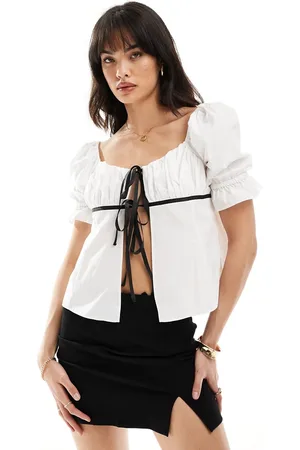 Miss Selfridge Top in popeline con fiocco a contrasto