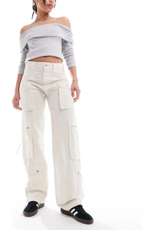 Stradivarius Jeans ampi multitasche color sabbia