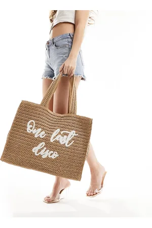 South Beach Borsa shopping da spalla beige da sposa con scritta "One Last Disco" ricamata