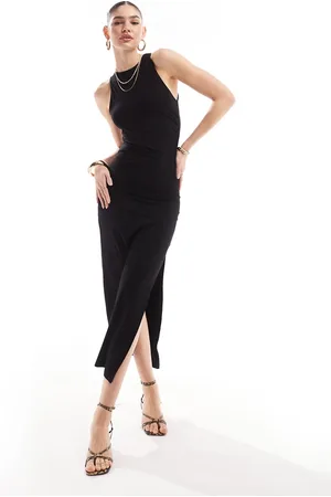 Bershka Vestito fasciante con gonna al polpaccio e scollo a vogatore