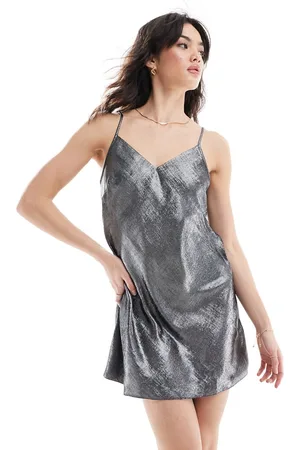 Miss Selfridge Vestito sottoveste corto con spalline sottili color metallizzato