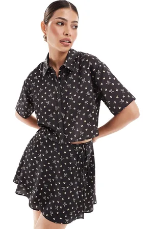 ASOS Camicia corta in raso con stampa di fiocchi in coordinato