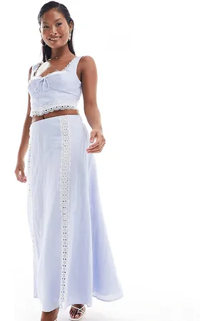 Forever New Gonna lunga celeste con dettagli in pizzo in coordinato