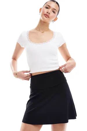 Miss Selfridge Minigonna nera risvoltata