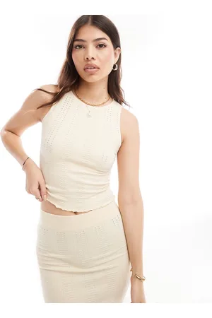 ASOS Top senza maniche in pizzo color crema modellante senza cuciture in coordinato
