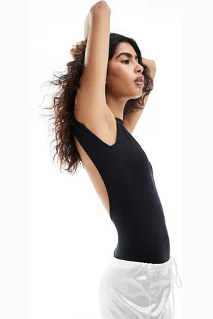 Stradivarius Body aperto sulla schiena