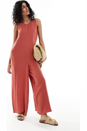 ASOS Tuta jumpsuit girocollo con pantaloni culotte color ruggine