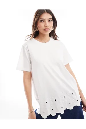 ASOS T-shirt bianca con fondo ricamato