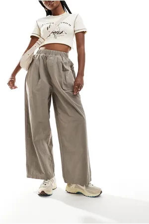 ASOS Pantaloni con pieghe color kaki slavato