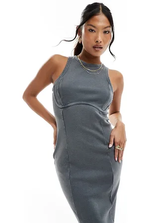 Miss Selfridge Vestito midi a corsetto con scollo a vogatore color antracite slavato