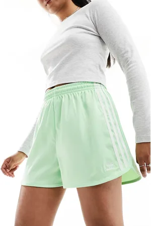 adidas Sprinter - Pantaloncini pastello con tre strisce