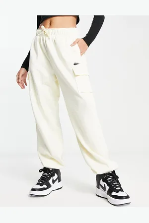 Nike Club - Joggers cargo color crema