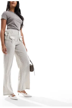 Daisy Street Pantaloni a vita bassa stile Y2K kaki a righe con tasche e fibbia