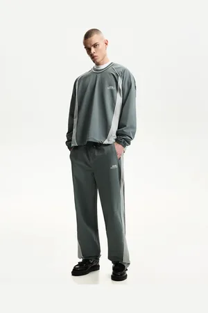 Bershka Pantaloni Baggy Tecnici Uomo Xs