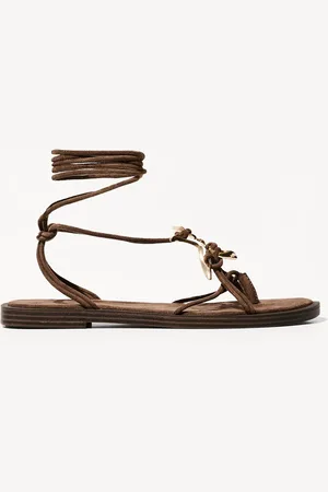 Bershka Sandali Bassi Legati Con Dettaglio Metallico Donna 41