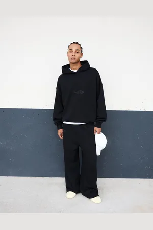 Bershka Pantaloni In Felpa Con Logo Out Of Core Uomo S