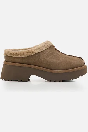 UGG W New Heights Cozy Clog 9