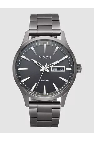 Nixon The Sentry Solar Stainless Steel Watch grigio