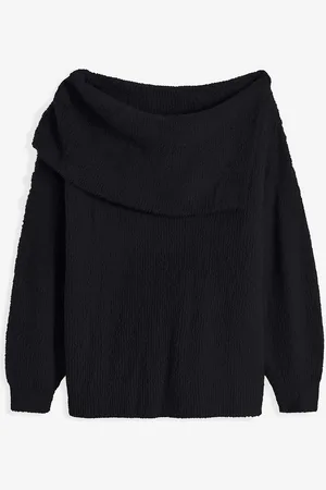 bonprix Maglione asimmetrico con spalle scoperte