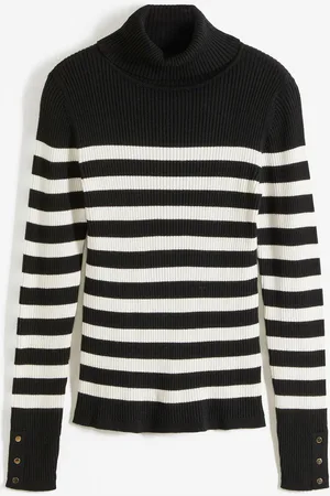 bonprix Maglione a collo alto a righe
