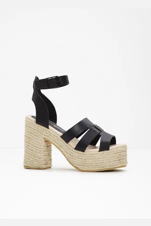 bonprix Sandali con tacco e plateau