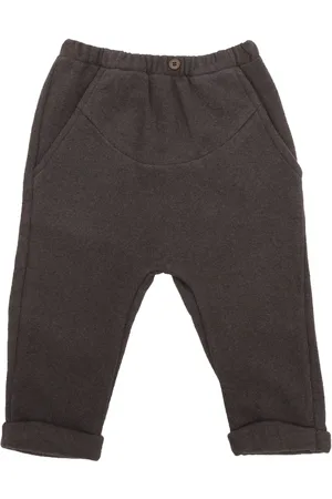One More in the family Pantaloni