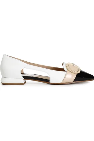 CAFèNOIR Ballerine con fibbia in pelle e punta effetto vernice