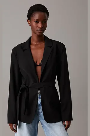 Calvin Klein Blazer in twill con cintura da viaggio