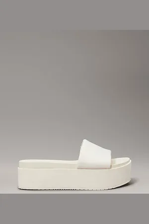 Calvin Klein Sandali con plateau