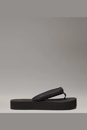 Calvin Klein Infradito con plateau