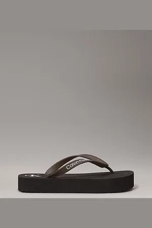 Calvin Klein Infradito con plateau