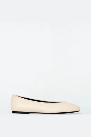 COS Ballerine In Pelle
