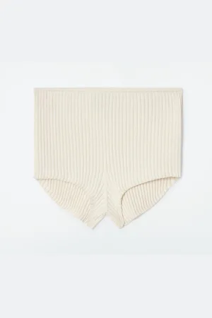 COS Micro Shorts In Seta A te