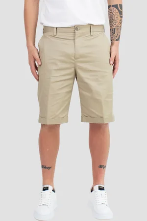 OUTFIT Short in cotone con borchia logo in metallo