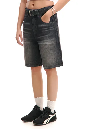 Cropp Shorts in denim con effetto lavato