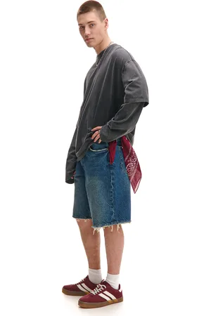 Cropp Shorts in denim con effetto lavato